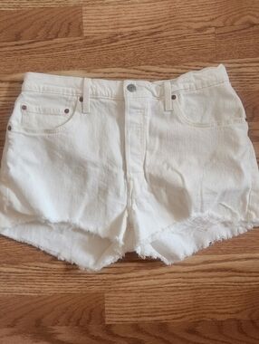 EUC Levi's 501 White High-Rise Denim Cutoff Shorts, Size 32